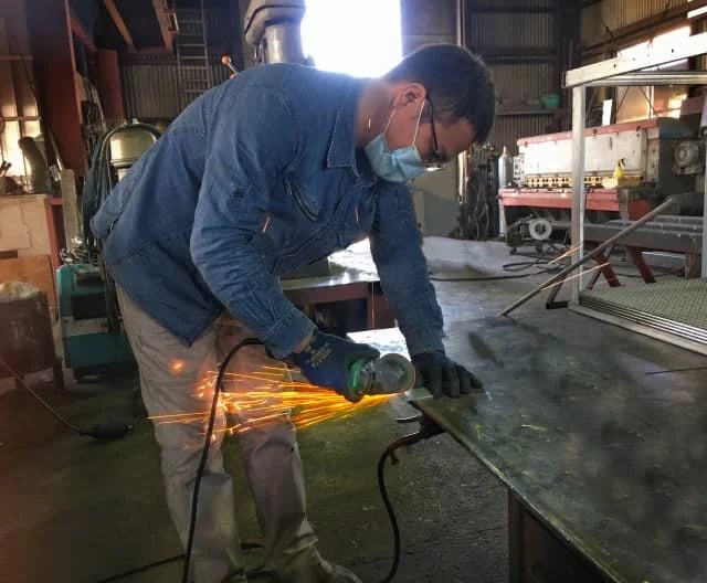 職人の技術と情熱を伝える!職人紹介で選ばれる工場になる方法